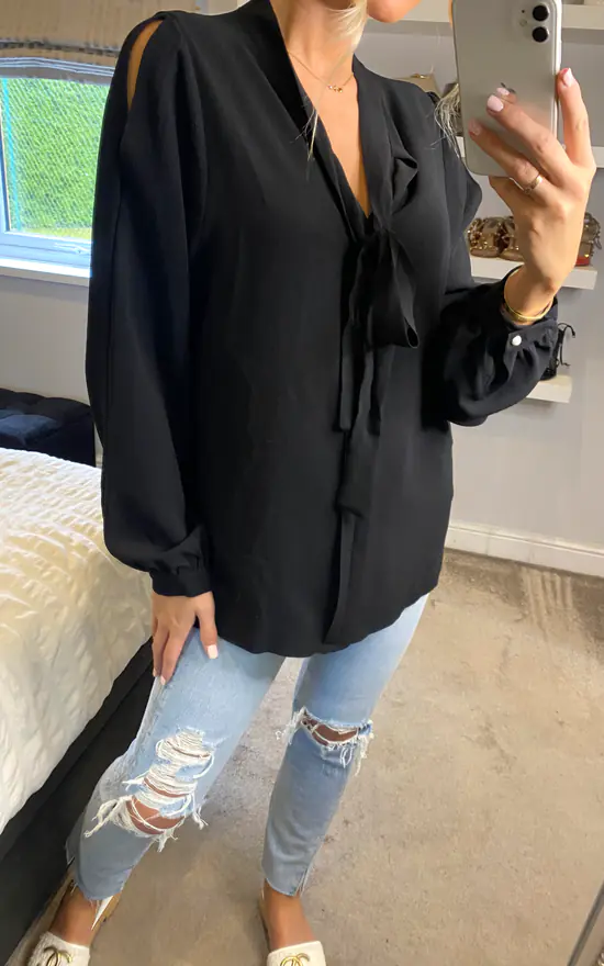 Wholesale ๐ฅฐ HOXTON GAL Oversized Long Sleeves Tie Neck Detailed Top In Black ๐ - Image 3