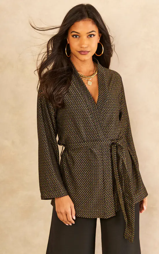 Hot Sale ❤️ India Gray Black And Gold Lurex Kimono 😉