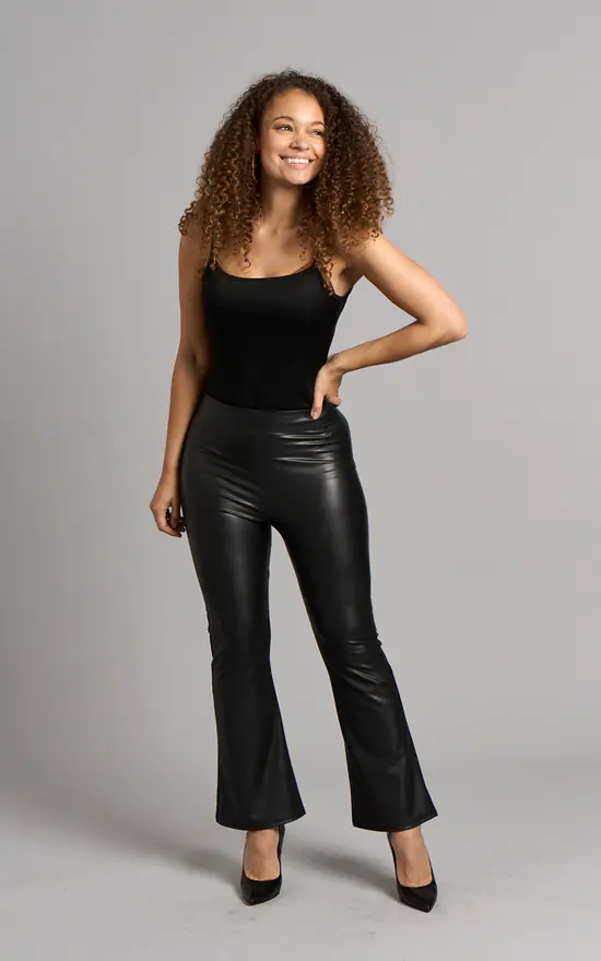 Brand new 😀 Chapter London Gemma Kick Flare Trousers Black ⌛