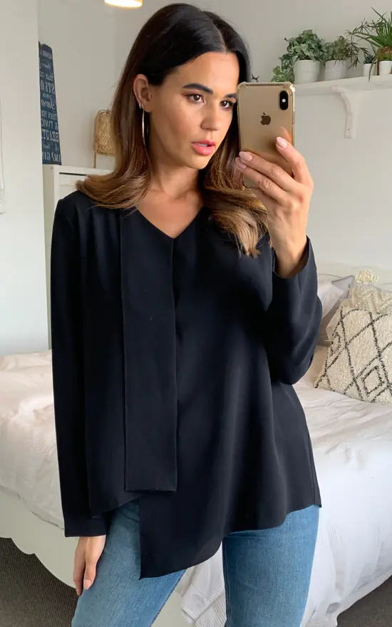 New โญ HOXTON GAL V Neck Oversized Long Sleeve Crepe Blouse In Black ๐