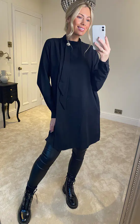 Deals 🎁 HOXTON GAL Oversized Brooch Detailed Long Sleeves Tunic Top In Black 😍
