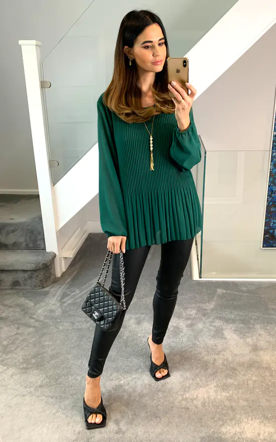 Promo 😉 HOXTON GAL Long Sleeves Oversized Pleated Top With Necklace In Green 👍