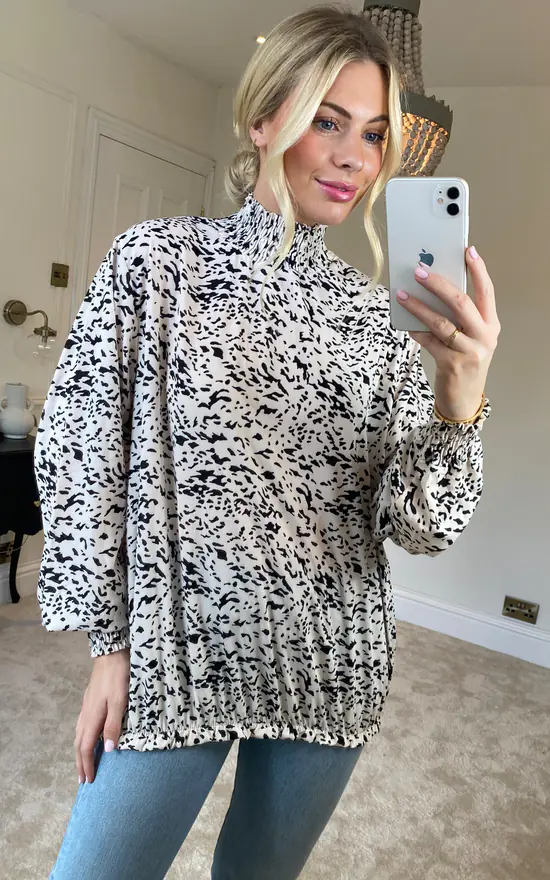 Best deal ✨ KURT MULLER High Frill Neck Leopard Top In Cream ❤️ - Image 2
