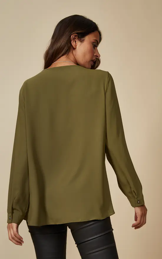 Top 10 ๐ HOXTON GAL Long Sleeves Relaxed Fit Layered Top With Necklace In Khaki ๐ - Image 4