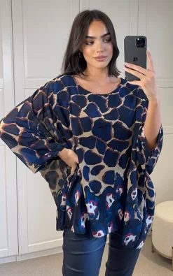 Best deal ⭐ KURT MULLER Blue Giraffe Chiffon Print Oversized Lottie Top ❤️