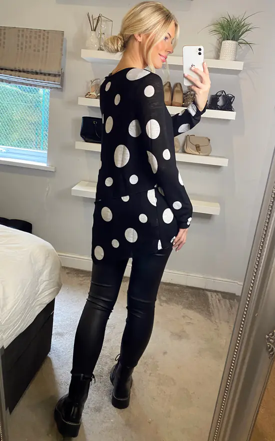 Wholesale ๐ฅฐ Izabel London Black And White Polka Dot Hanky Hem T ๐ Shirt โ๏ธ - Image 4
