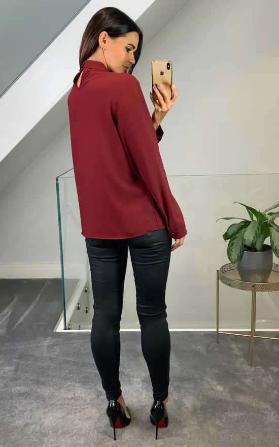 Discount 🛒 HOXTON GAL Oversized Long Sleeves Tie Neck Top In Burgundy ❤️ - Image 4