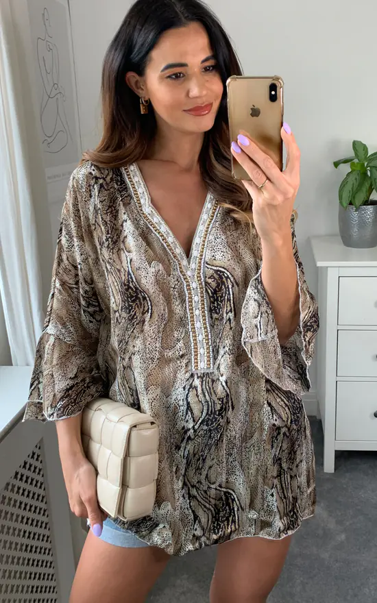 Cheapest ๐ Malissa J Collection Oversized Woven V Neck Top With Bead Detail In Taupe โจ