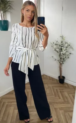 Brand new 🤩 KRISP Brush Stripe Print 3/4 Sleeve Tie Back Cream Blouse ⌛