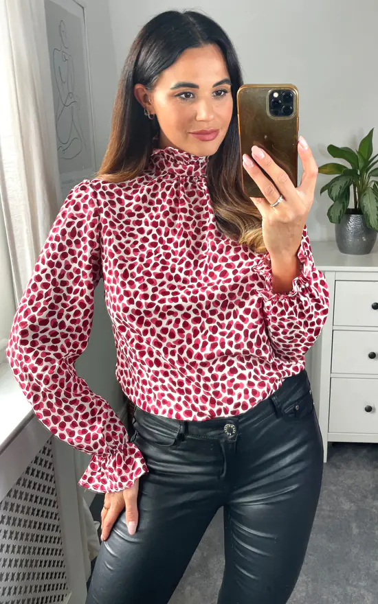 Discount ๐ฅฐ D.Anna Leopard Print Top With Frilled High Neck And Long Sleeves In Burgundy โญ - Image 2