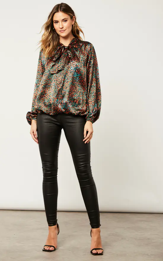 Best Pirce โญ Blue Vanilla Pussy Bow Blouson Top ๐ - Image 2