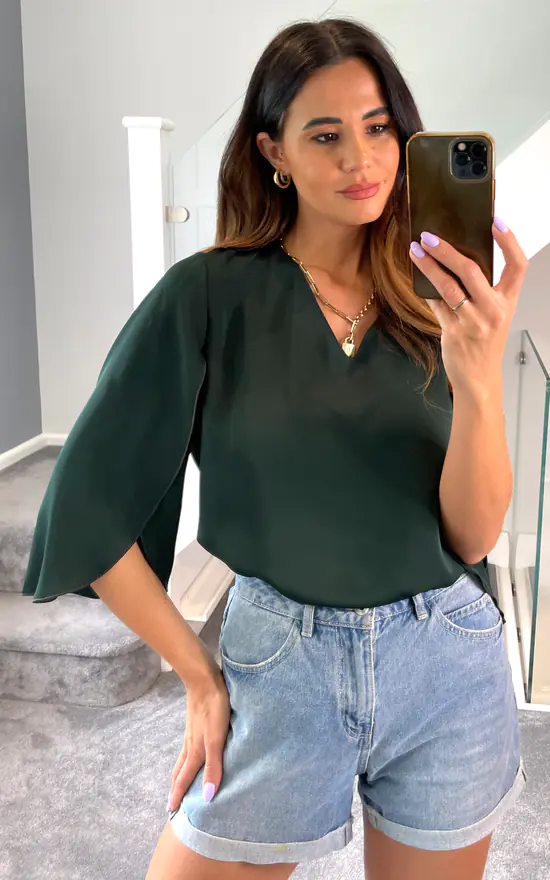 Best deal ๐ฅ HOXTON GAL Oversized V Neck Top With Split Sleeves In Bottle Green ๐ - Image 2
