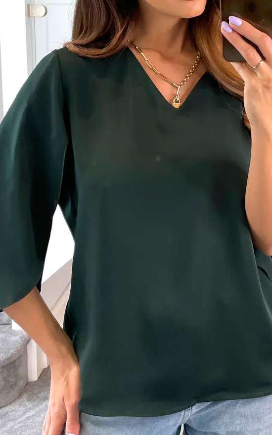 Best deal ๐ฅ HOXTON GAL Oversized V Neck Top With Split Sleeves In Bottle Green ๐ - Image 3
