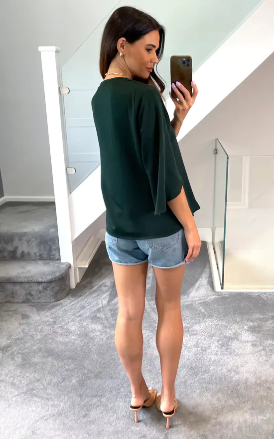 Best deal ๐ฅ HOXTON GAL Oversized V Neck Top With Split Sleeves In Bottle Green ๐ - Image 4