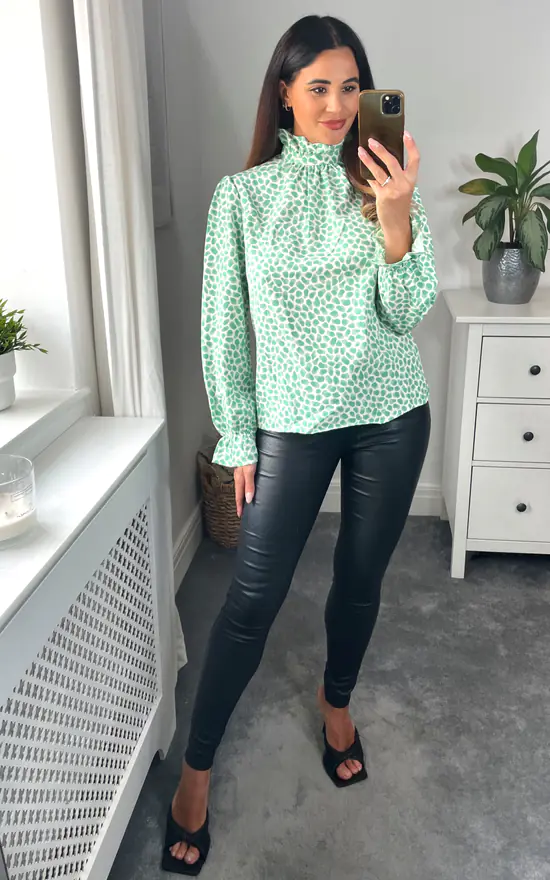 New 😀 D.Anna Leopard Print Top With Frilled High Neck And Long Sleeves In Green 😀 - Image 3