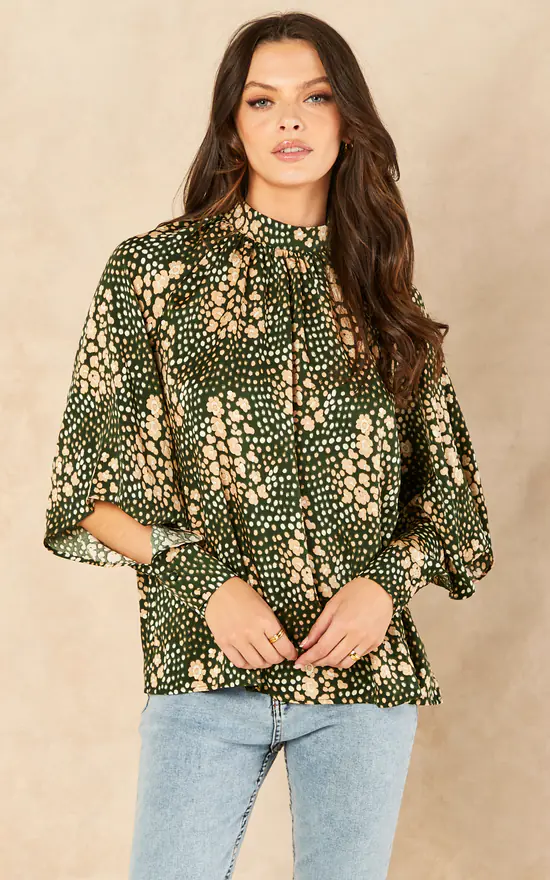 Best Sale ๐ Blue Vanilla Raglan Cut Out Sleeve Volume Top In Green ๐