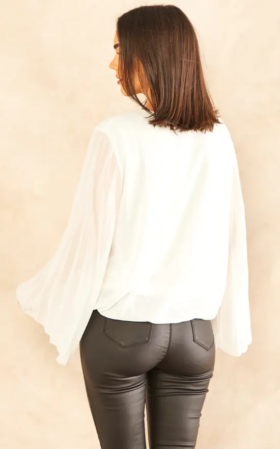 Best Pirce ๐ฅฐ Blue Vanilla Pleated Sleeve Blouse Cream โญ - Image 4