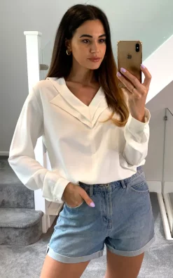 Best Pirce 🔔 HOXTON GAL Oversized Detailed Collar Blouse With Long Sleeves In White 🥰