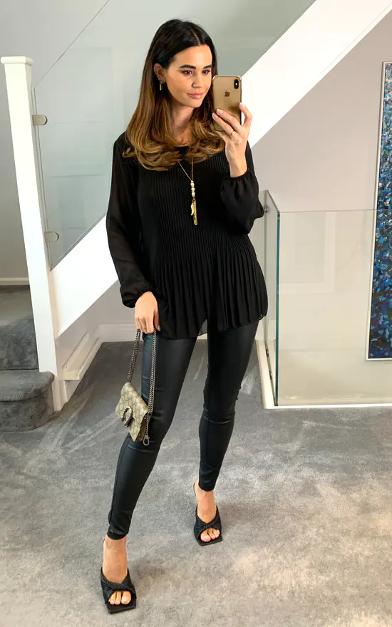 Discount ๐ HOXTON GAL Long Sleeves Oversized Pleated Top With Necklace In Black ๐