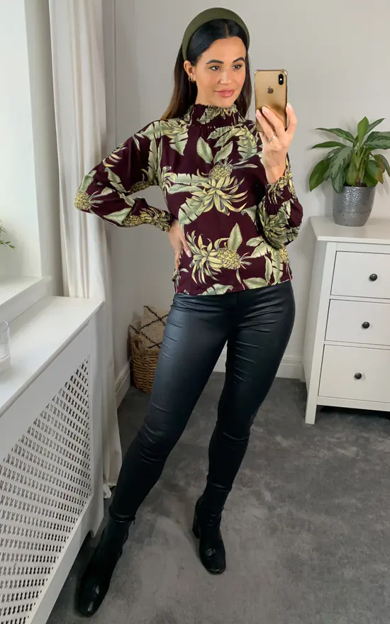 Promo ๐ Ruby Rocks High Neck Top Baroque Pineapple Claret โจ