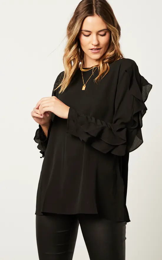 Best Sale ⭐ HOXTON GAL Oversized Ruffle Detailed Long Sleeves Crew Neck Satin Blouse With Necklace In Black 🌟 - Image 3