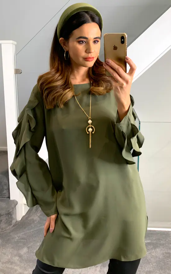 Brand new 🥰 HOXTON GAL Oversized Ruffle Sleeves Relaxed Fit Tunic In Khaki ⌛ - Image 2