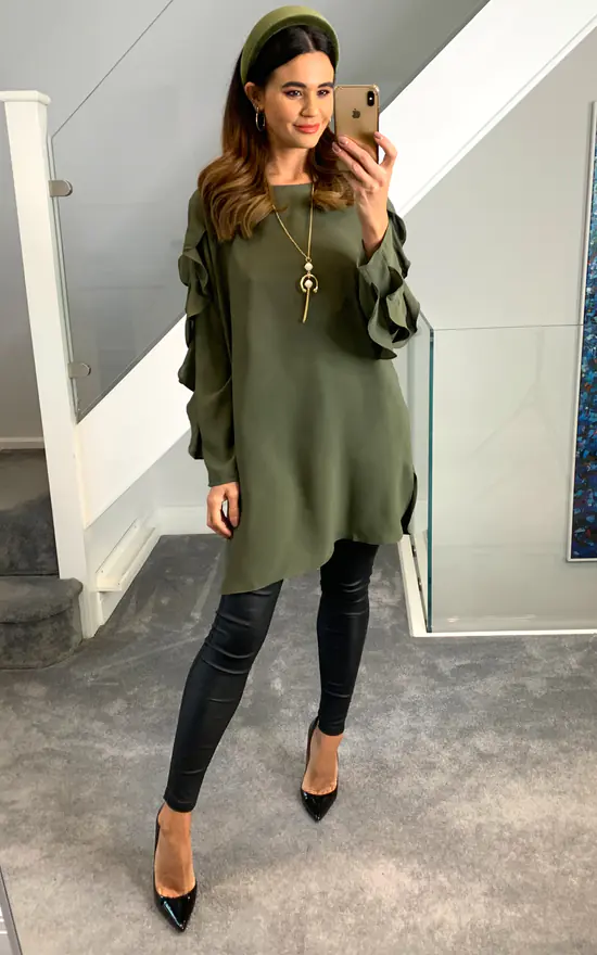 Brand new 🥰 HOXTON GAL Oversized Ruffle Sleeves Relaxed Fit Tunic In Khaki ⌛ - Image 3
