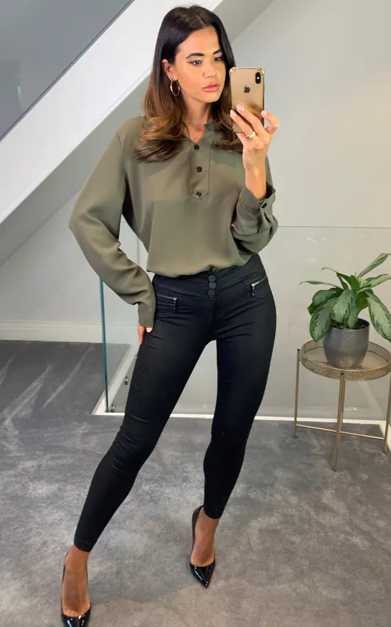 Budget 🎉 HOXTON GAL Oversized Long Sleeves V Neck Top With Button Details In Khaki 🎉 - Image 3