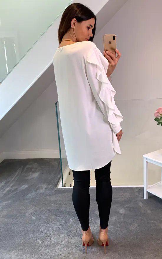Outlet ✨ HOXTON GAL Oversized Crew Neck Ruffle Sleeves Relaxed Fit Tunic In White ❤️ - Image 4