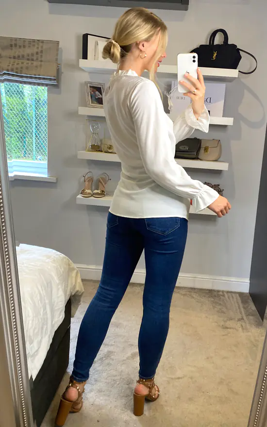 Hot Sale 🥰 HOXTON GAL Relaxed Tie Front Long Sleeve Oversized Crepe Top In White 🎁 - Image 3