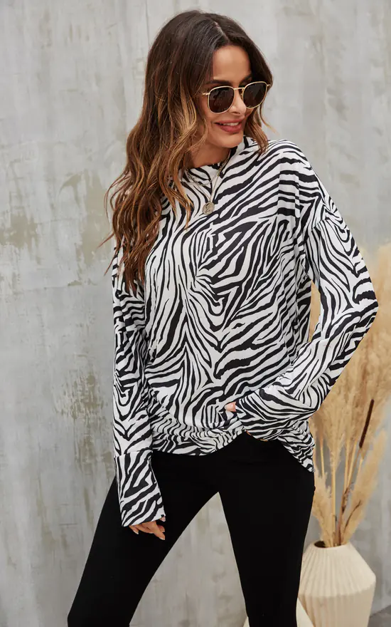 Hot Sale ๐งจ FS Collection Oversized White & Black Zebra Print Sweatshirt ๐ฅฐ - Image 4