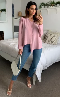 Best deal 🤩 HOXTON GAL V Neck Oversized Long Sleeve Crepe Blouse In Pink 🤩