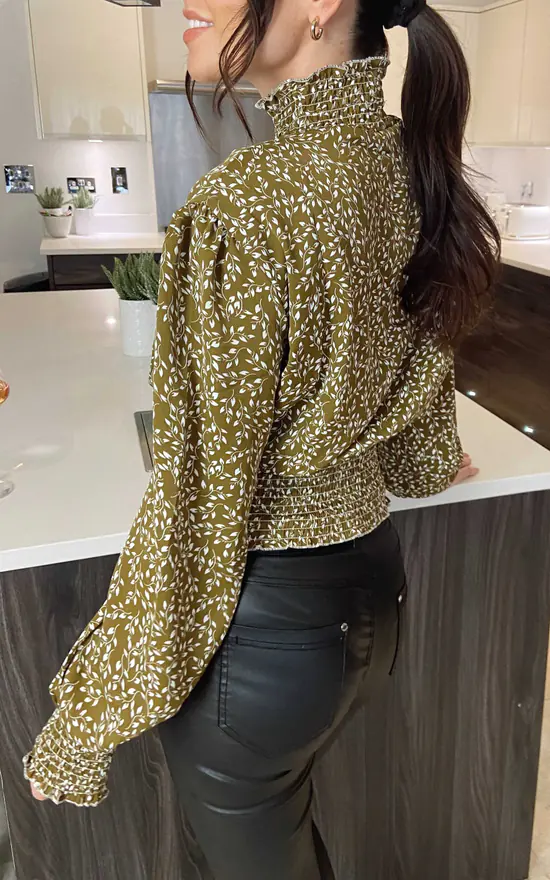 Brand new ๐ LOVE SUNSHINE Green Leaf Print High Neck Long Sleeve Top ๐ - Image 4