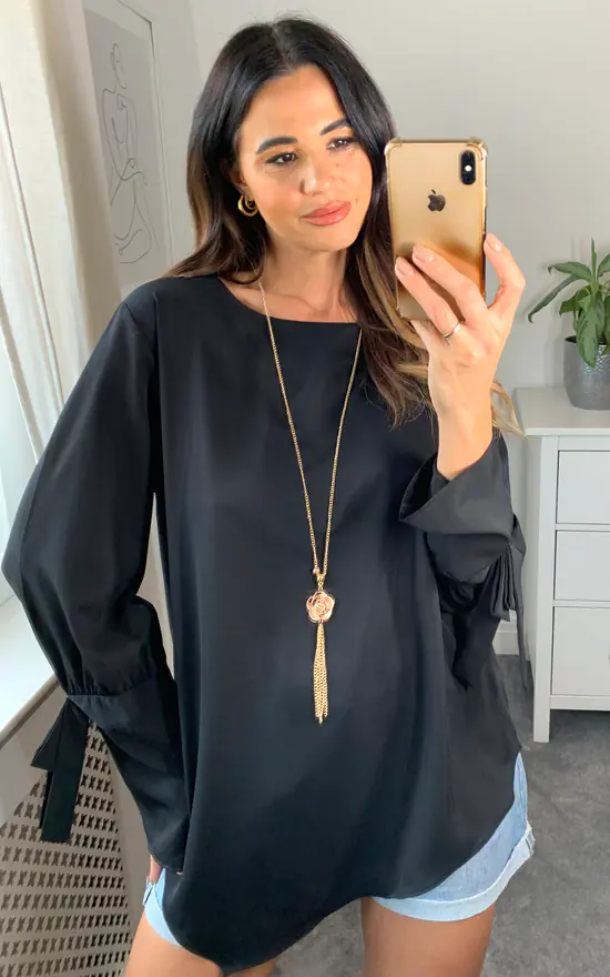New π HOXTON GAL Relaxed Fit Detailed Cuff Detailed Blouse With Long Sleeves In Black With Necklace βοΈ