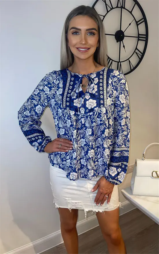Outlet ✨ Miss Floral Long Sleeve Floral Boho Top In Blue ✨