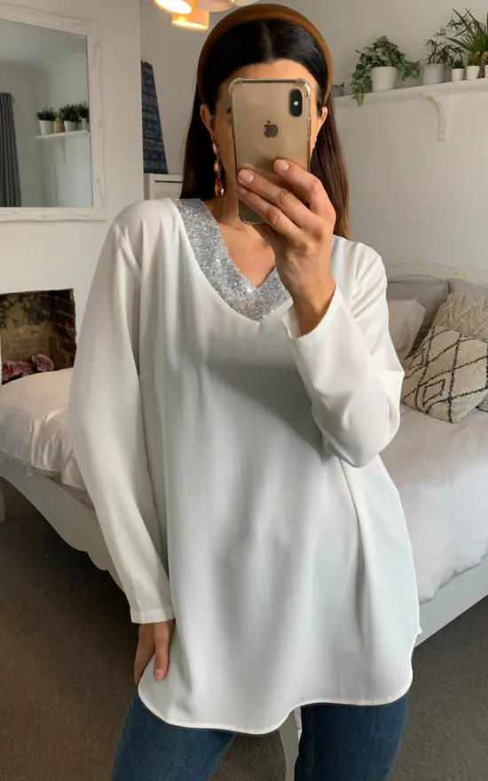 Discount ⭐ HOXTON GAL Oversized Top With Sequin Detail In White ⌛ - Image 4