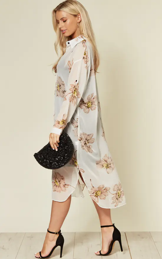 Outlet ๐คฉ CY Boutique Long Sleeve Chiffon ๐ Shirt In White Large Floral Print ๐ฏ - Image 3