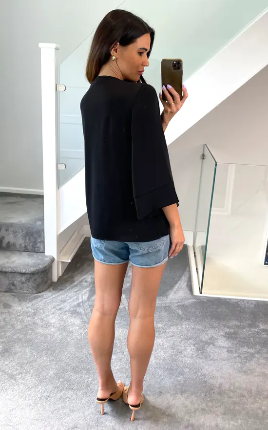 Deals 😍 HOXTON GAL Oversized 3/4 Sleeves Asymmetric Layered Blouse With Necklace In Black 🎁 - Image 4