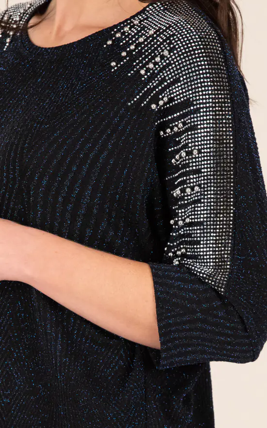 New โค๏ธ Klass Embellished Batwing Top Black/Blue ๐ - Image 3