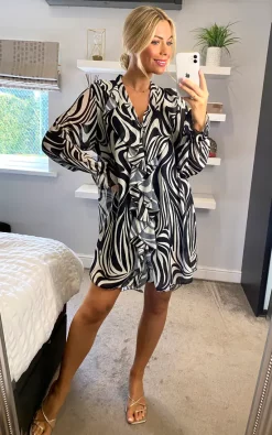 Wholesale 👍 KURT MULLER Black And White Swirl Print Frill Tunic 🔔