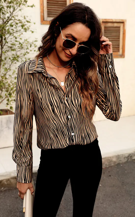Brand new 🔔 FS Collection Relaxed Black Zebra Animal Print Print 👕 Shirt In Beige 🔔 - Image 4