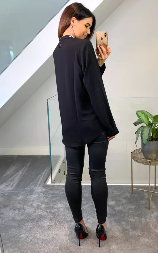 New ✨ HOXTON GAL Long Sleeves Oversized Blouse With Pearl Detail Collar In Black ✨ - Image 4