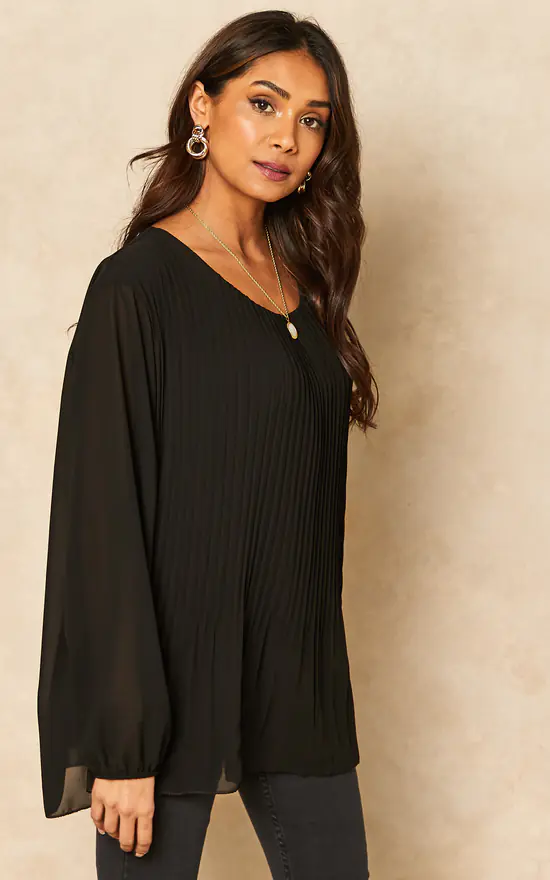 Best Pirce ๐ Aftershock Gold Pleated Blouse With Necklace In Black ๐ - Image 2