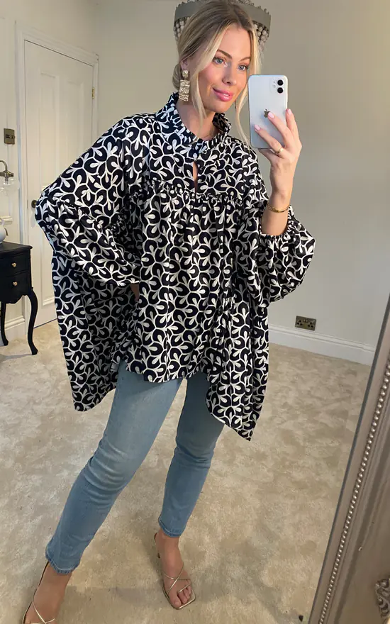 Best Sale ๐ Malissa J Collection Oversized High Neck Balloon Sleeve Blouse In Mono โ๏ธ - Image 2