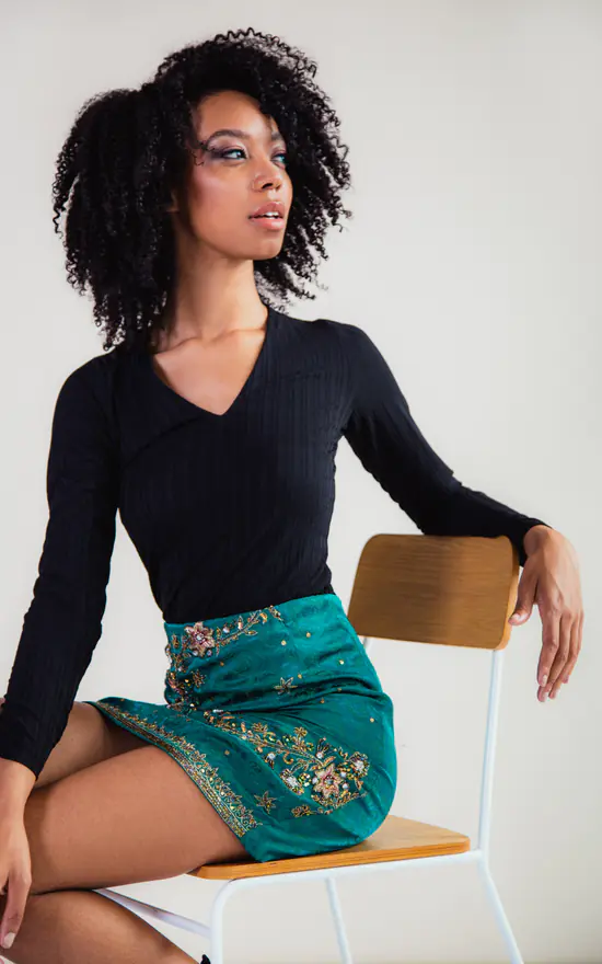 Deals ๐คฉ Megan Ismay Ltd Black Recycled V Neck Top ๐