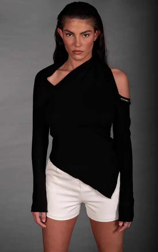 Deals ❤️ JESSICOTURE Asymmetric Slash Jumper ⭐